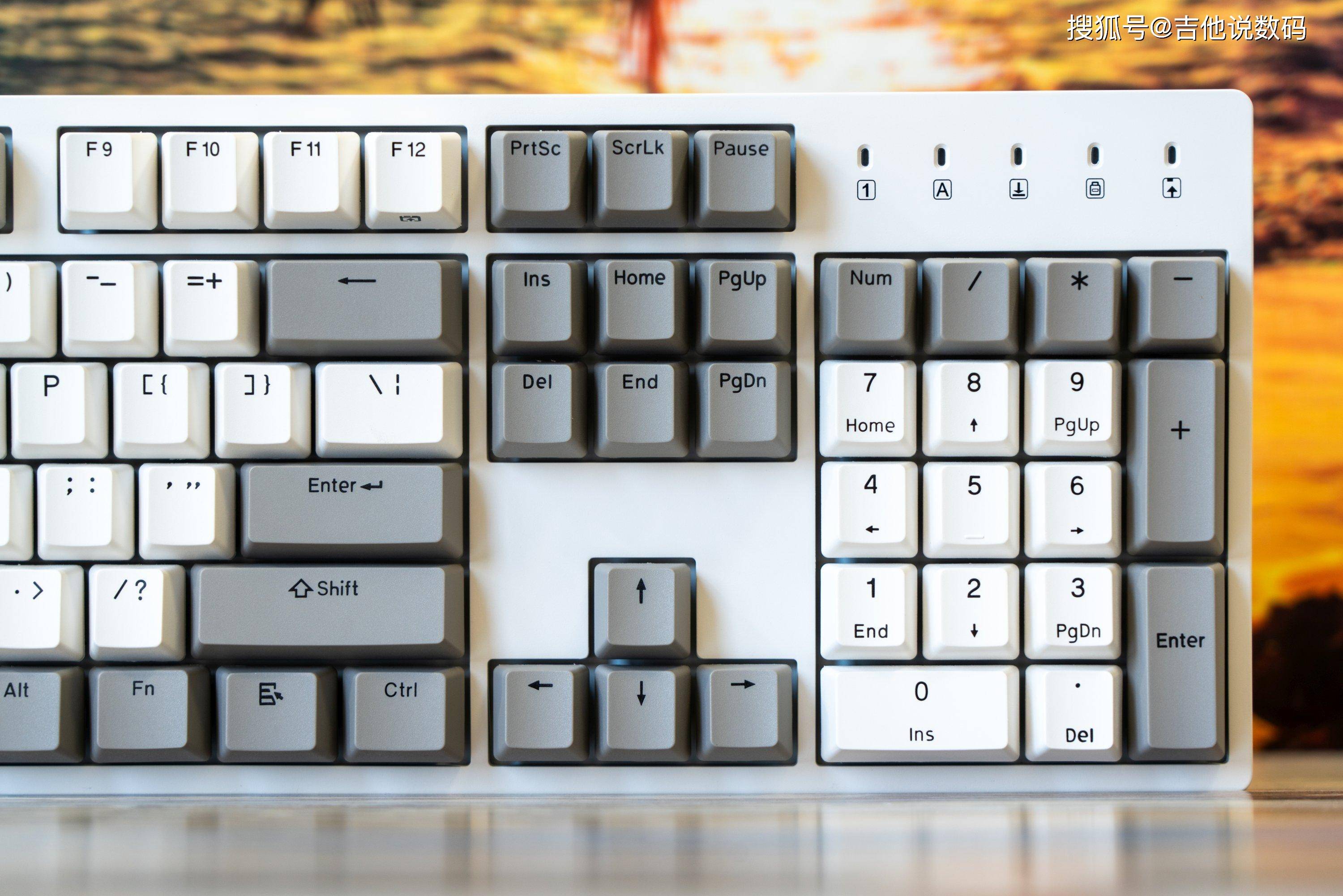 职业选手用的机械键盘品牌(职业选手用的机械键盘品牌有哪些)